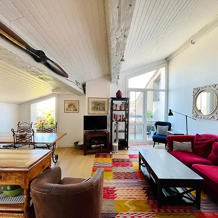Apartment Terrace *