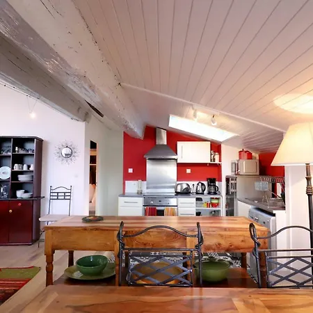 Terrace Apartment Bordeaux