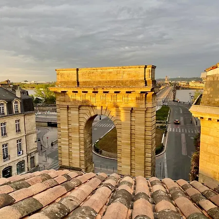 Terrace Apartament Bordeaux