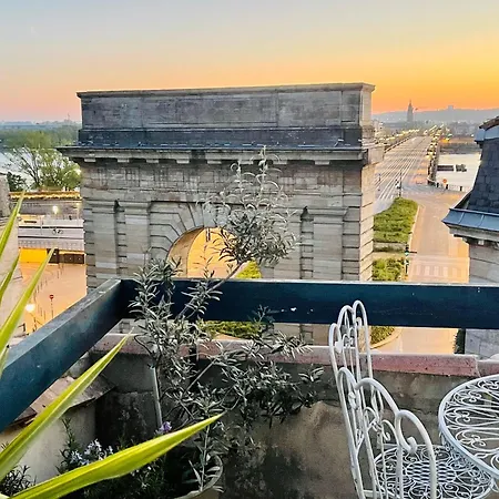 Terrace Bordeaux